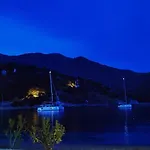 Adore Datca Beach House * Döşeme