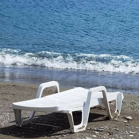 Dom wakacyjny Adore Datca Beach House Döşeme