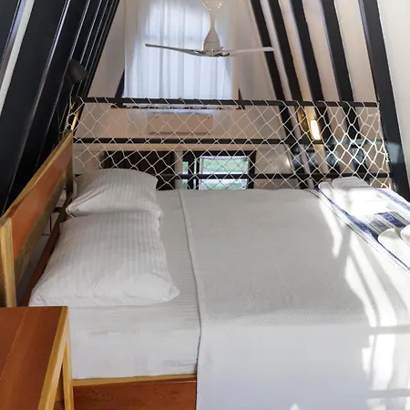 Dom wakacyjny Adore Datca Beach House Döşeme